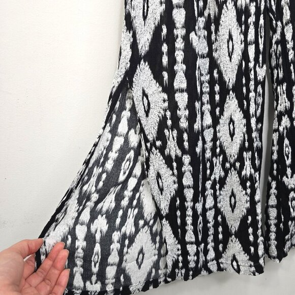 Womens Black Whie Aztec Navajo Argyle Ikat Wide Leg Pull ON Flowy Pants - Picture 2 of 6